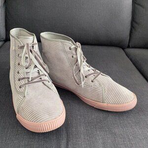 TOM'S Women’s High Sneakers Corduroy Gray Colour Size 9 Excellent Condition